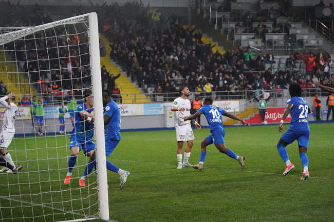 Çaykur Rizespor - Eyüpspor maçı fotoğrafları