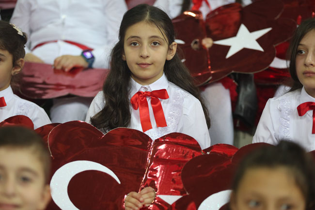 Rize'de coşkulu 23 Nisan etkinlikleri