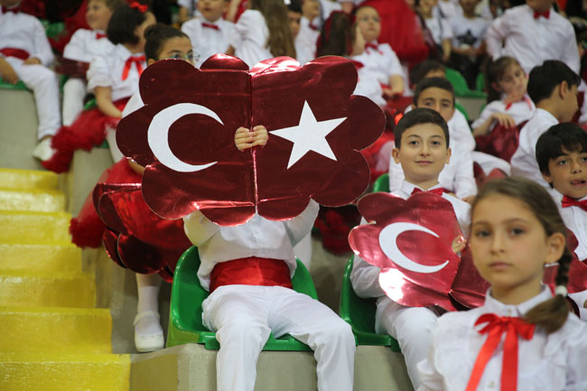Rize'de coşkulu 23 Nisan etkinlikleri