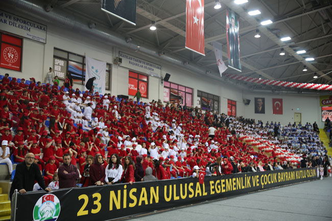 Rize'de coşkulu 23 Nisan etkinlikleri