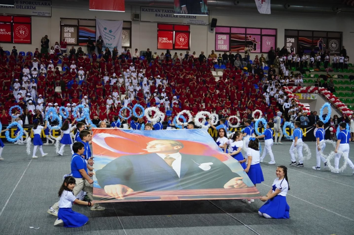 Rize'de coşkulu 23 Nisan etkinlikleri