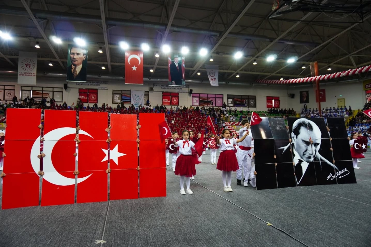 Rize'de coşkulu 23 Nisan etkinlikleri