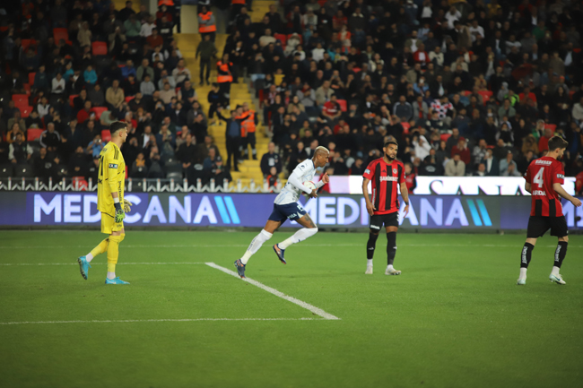 Gaziantep - Fenerbahçe maçı fotoğrafları