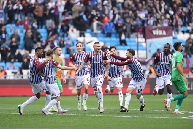 Trabzonspor - Alanyaspor maçı fotoğrafları 
