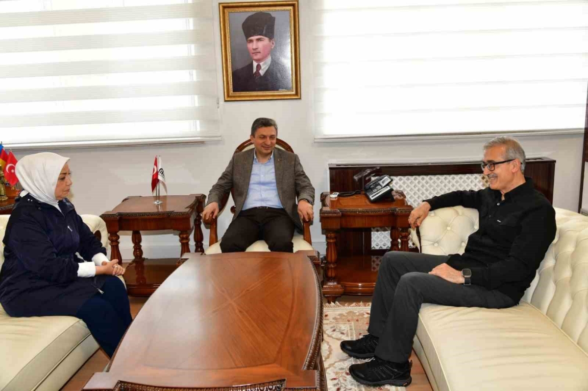 Savunma Sanayii Başkanı Demir, Malatya’da temaslarda bulundu
