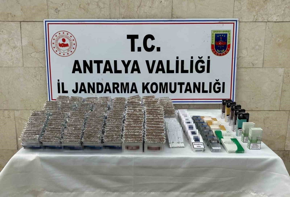 Antalya’da 7 bin 360 adet bandrolsüz içi dolu makaron ele geçirildi
