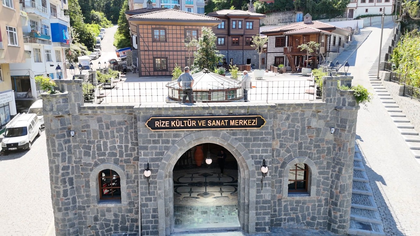 Rize’nin kadim kültürü ve sanatı tek bir çatıda buluştu