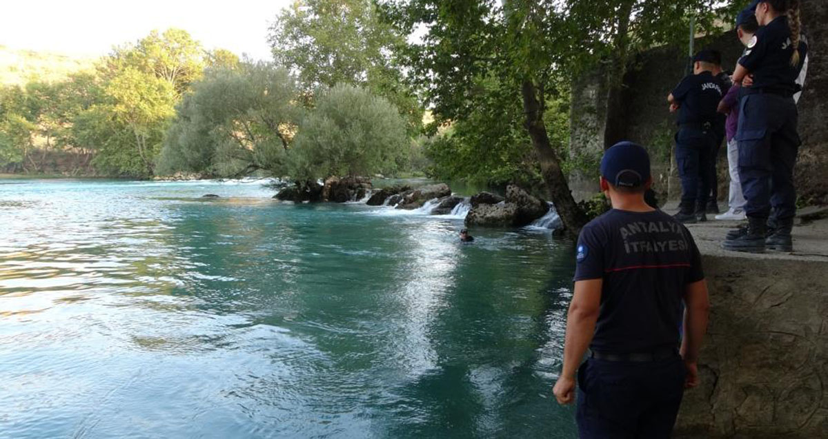 Antalya'da Cihan Orhan serinlemek için girdiği ırmakta boğuldu