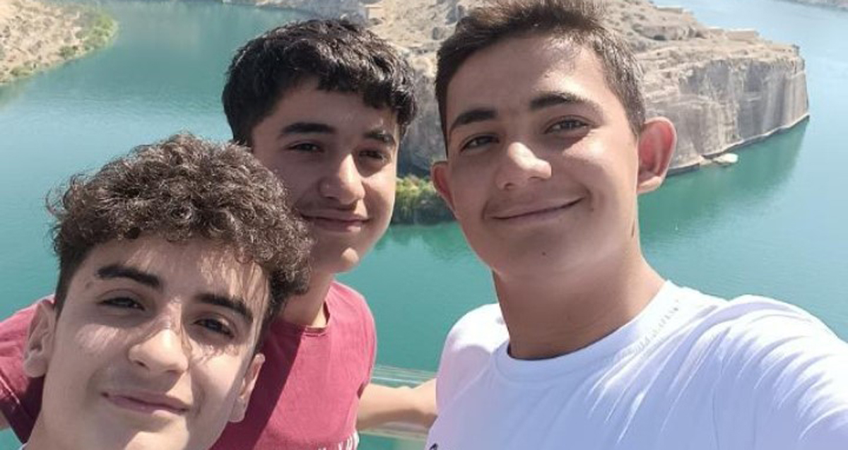 Gaziantep'de meydana gelen kazada İmam Yılmaz, Yusuf Yılmaz hayatını kaybederken, sürücünün 15 yaşındaki oğlu Emin Yılmaz'da yaşamını yitirdi
