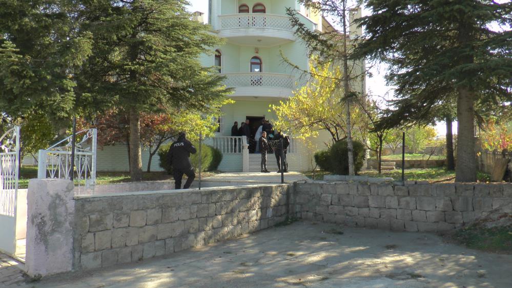 Kayseri'de bir evde yaşlı çiftin cansız bedeni bulundu