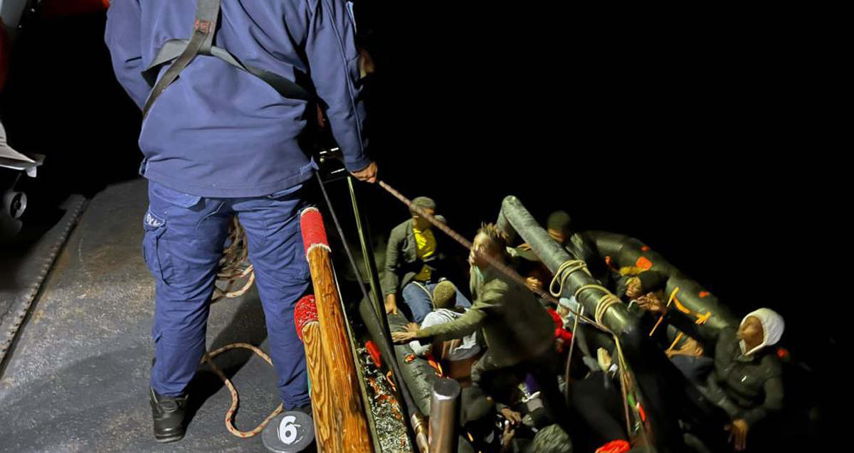 Muğla'da 15 düzensiz göçmen kurtarıldı