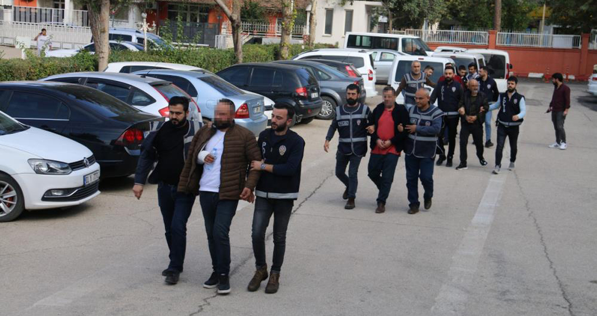 Adana'da Medeni Nazlı cinayetin şüphelileri adliyeye sevk edildi