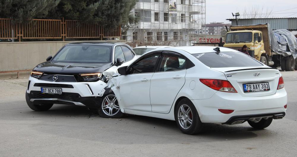 Kilis'te meydana gelen kazada Aliye Özpolat, Raziye Merve Nur ve Miray Ebrar yaralandı