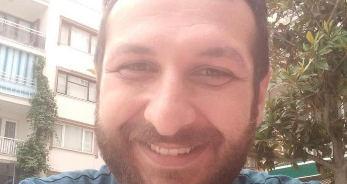 Emrah Karataş annesi Cemile Karataş'ı öldürüp çatıdan atlayarak can verdi 