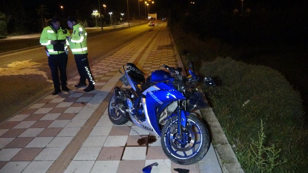 Motosikletteki kaskı başına takmayan Süleyman Şengül kazada ağır yaralandı