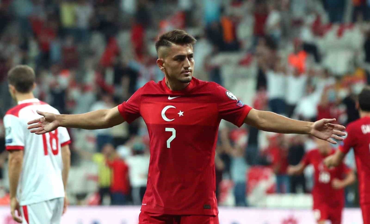 Fenerbahçe, Cengiz Ünder’i açıkladı
