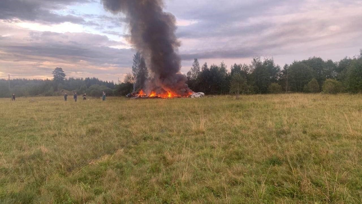 Private jet, with Wagner leader Prigojin on the passenger list, crashed in Russia: 10 dead