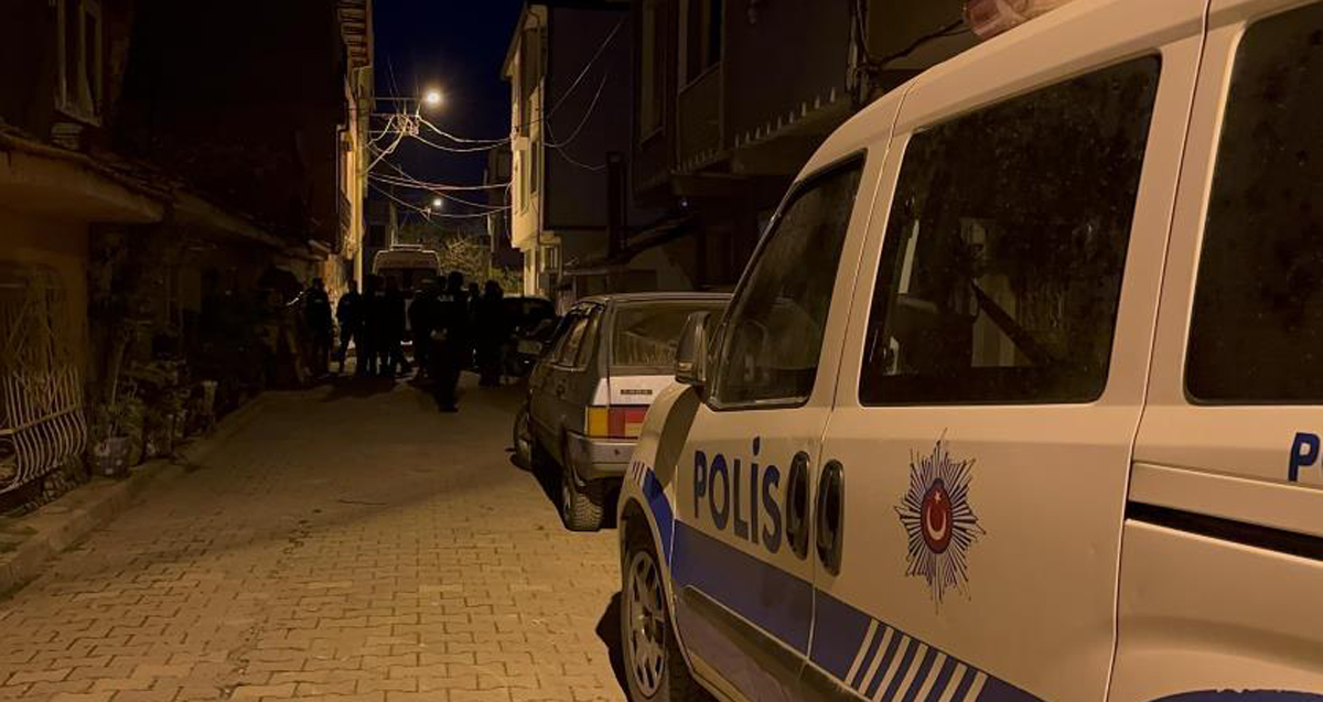 Bursa’da 41 yaşındaki Mesut Aşcıoğlu yalnız yaşadığı evinde ölü bulundu