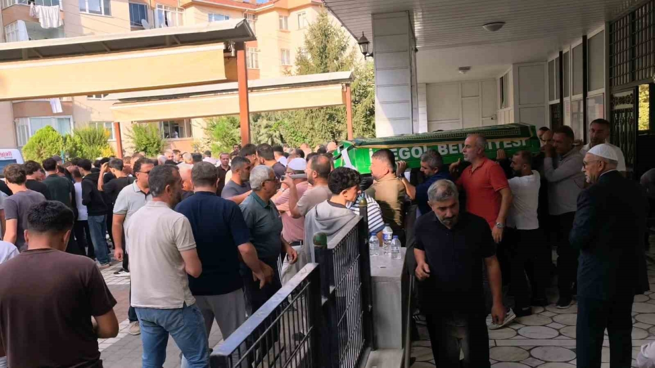 Tır kazasında ölen Remzi Manavoğlu ve Muhammed Yusuf Ezer defnedildi